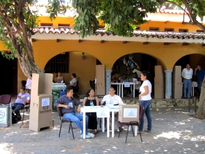 Mesas electorales en Bellas Artes 